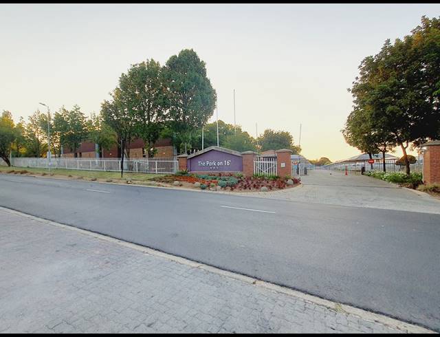 2,431M² OFFICE TO LET IN HALFWAY HOUSE